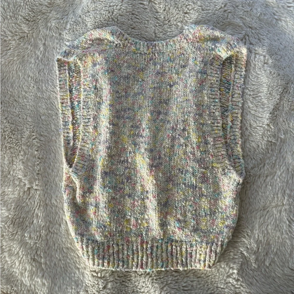 VTG Memphis Jones - Cream Multi Color Knit Sleeveless Cropped Sweater Top - Picture 4 of 4
